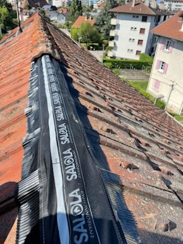 Travaux de maçonnerie, réparation faitage par SP Couverture en normandie